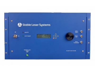 Hz级线宽超稳定激光器